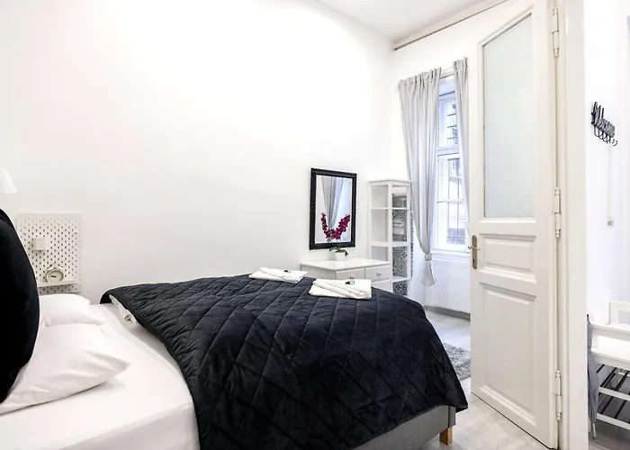Mystic Dreamy Apartment