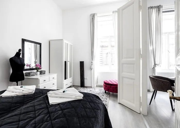Mystic Dreamy Apartment